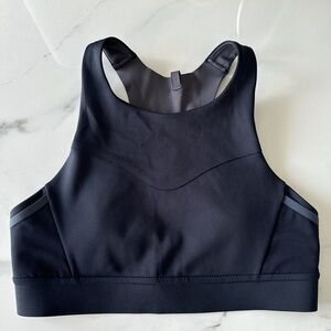 Brooks Phone Pocket Sports Bra